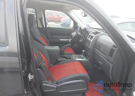 2008 Dodge Nitro Slt/Rt from USA, damaged, VIN 1D8GU58658W156859